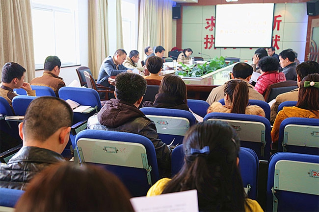 南昌二建召開“黨的群眾路線教育實(shí)踐活動(dòng)”動(dòng)員大會(huì) 南昌二建召開“黨的群眾路線教育實(shí)踐活動(dòng)”動(dòng)員大會(huì)